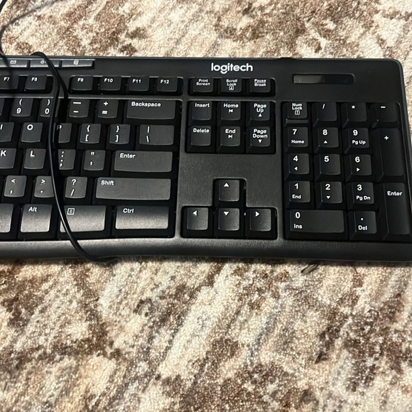 Brand new logi tech keyboard - Picture 5 of 5